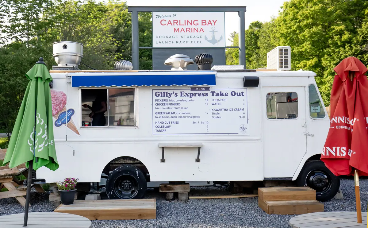gilly's express food truck carling bay marina